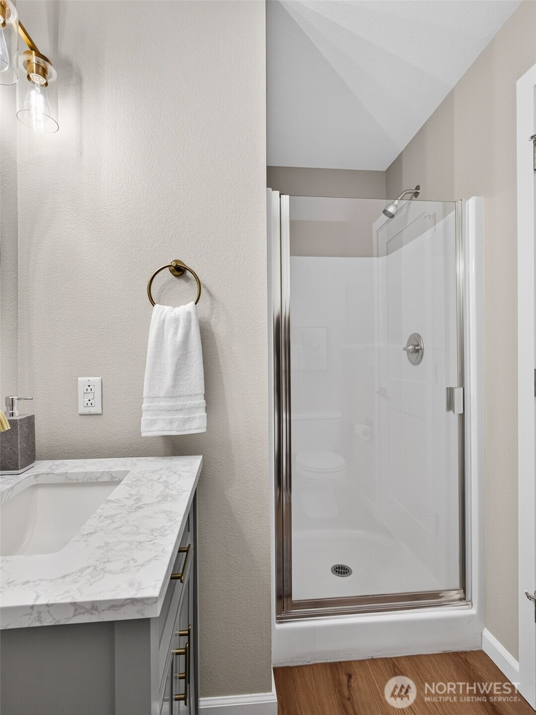 401 Randall Place Property Photo 15