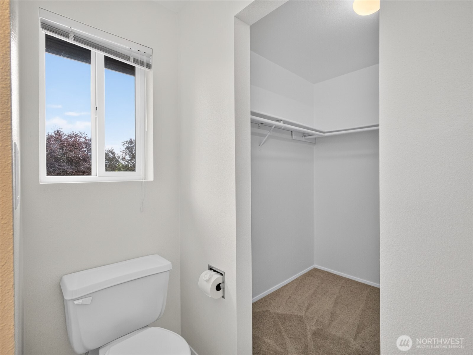 401 Randall Place Property Photo 22