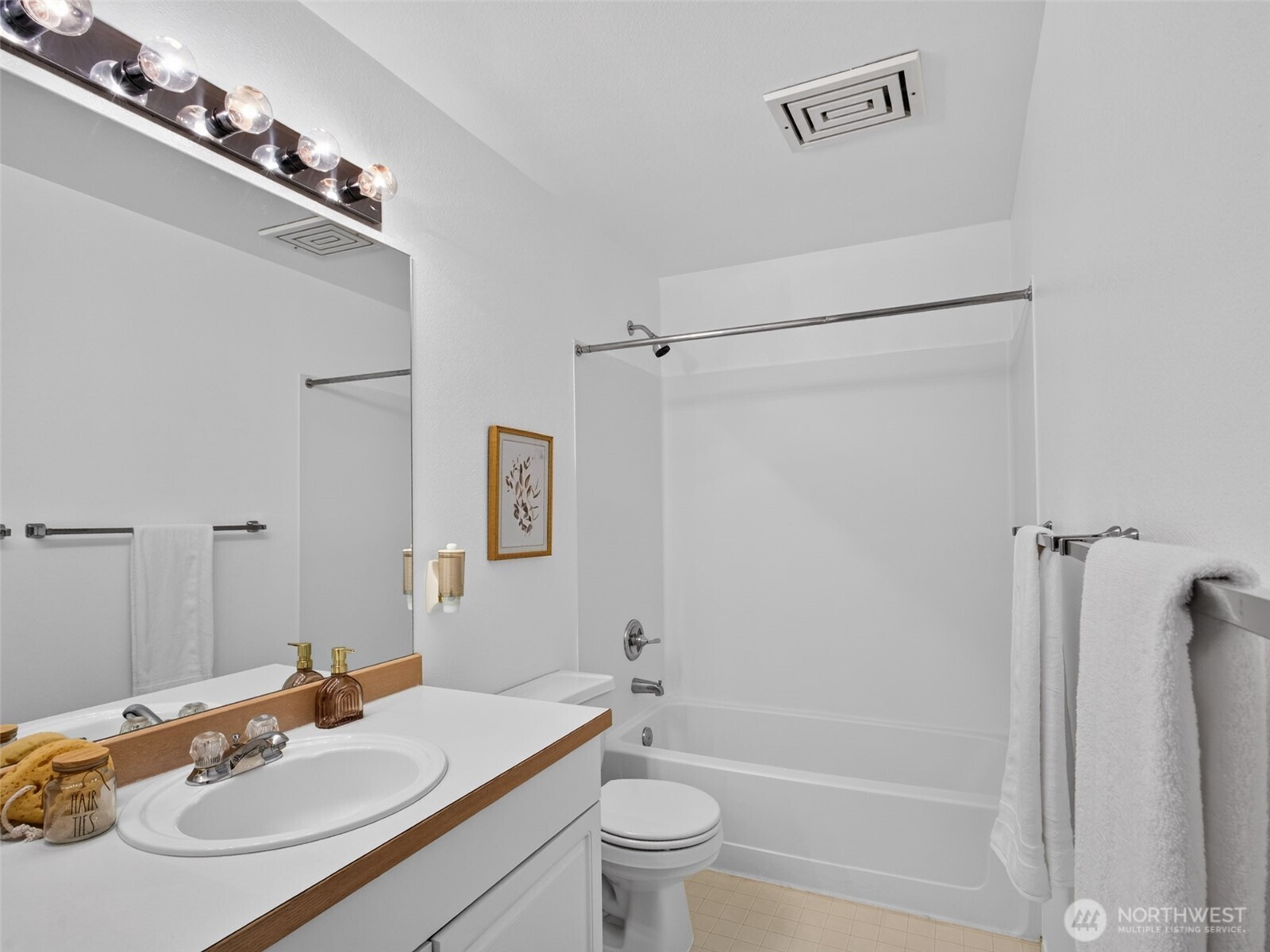 401 Randall Place Property Photo 26