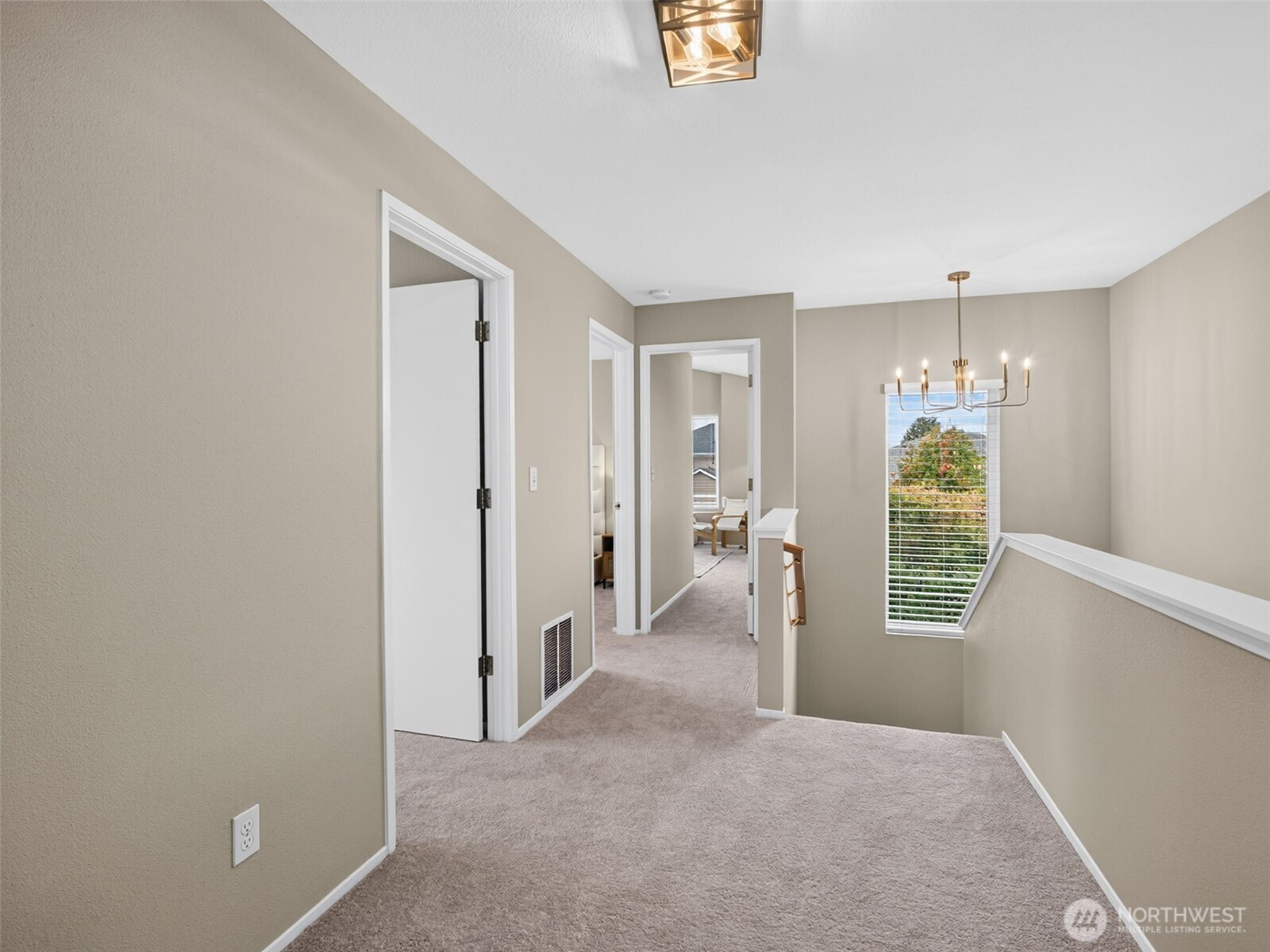 401 Randall Place Property Photo 27