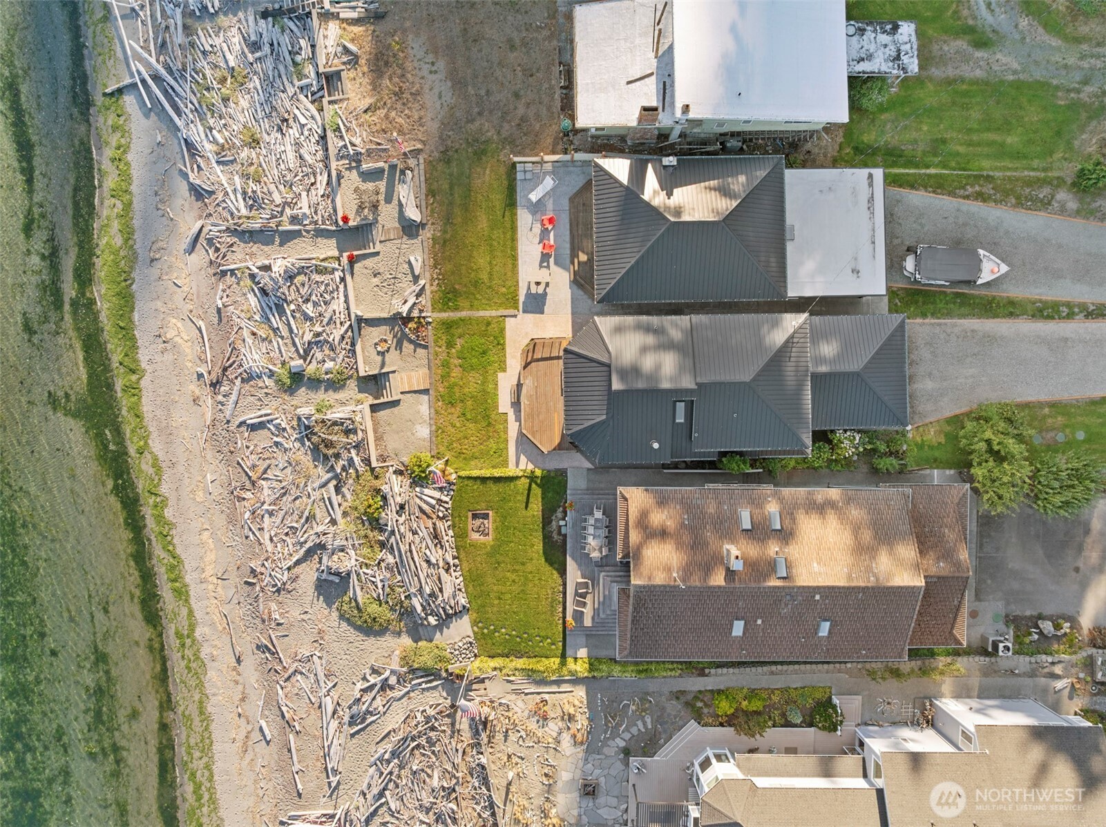 1878 Shore Avenue Property Photo 25