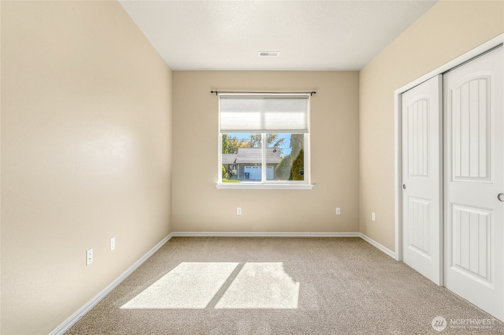 403 Se 3rd Street Property Photo 16