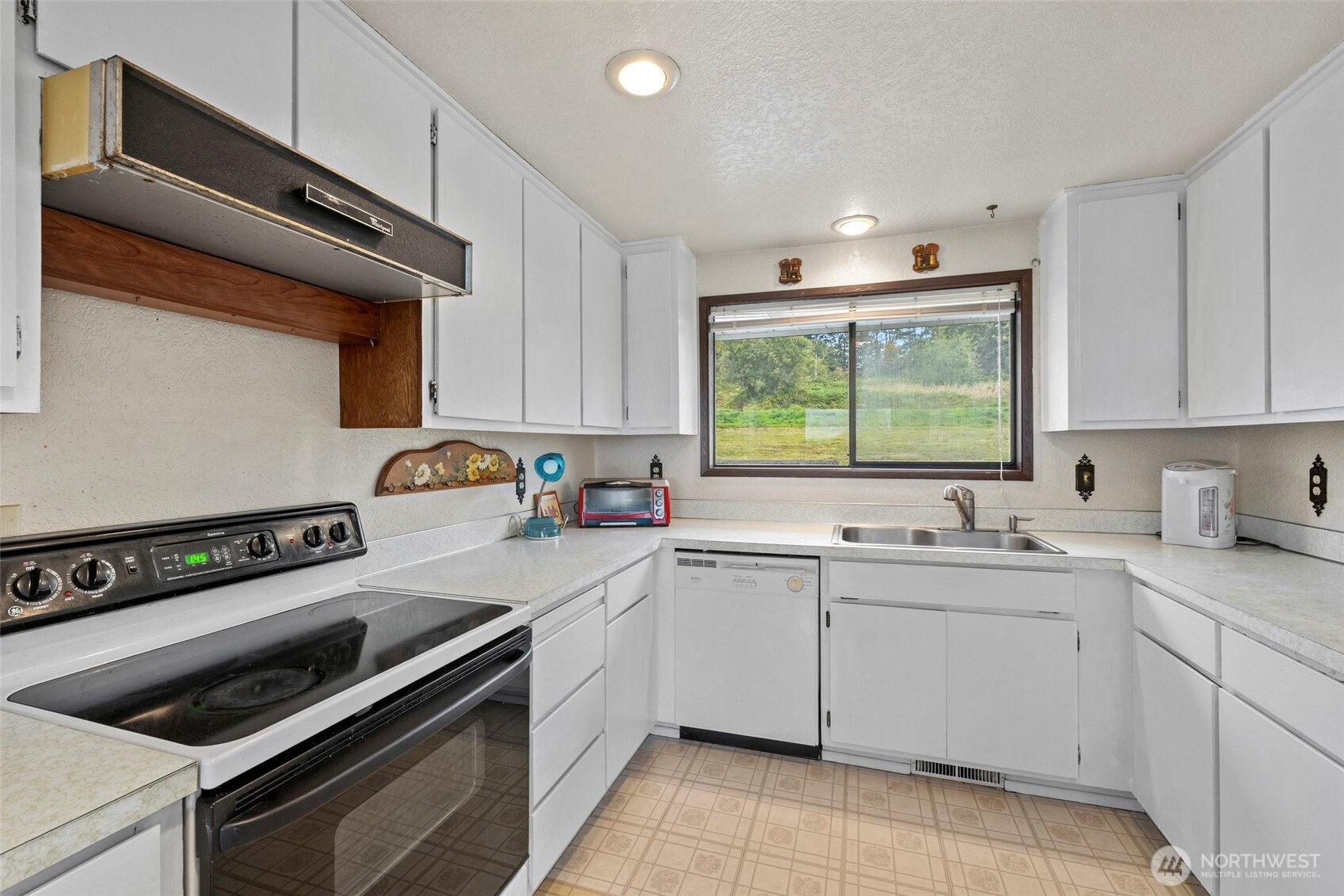 625 Sunnyside Boulevard Property Photo 25