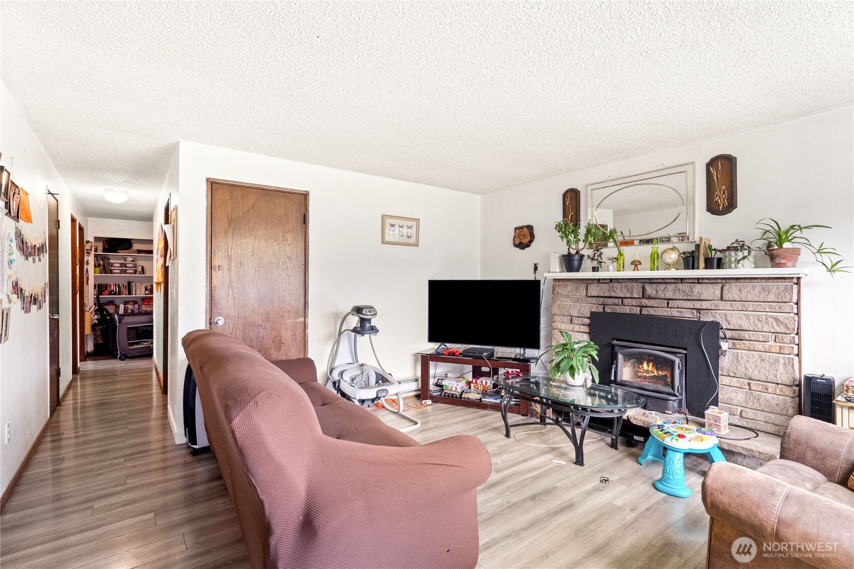927 Monroe Street Property Photo 4