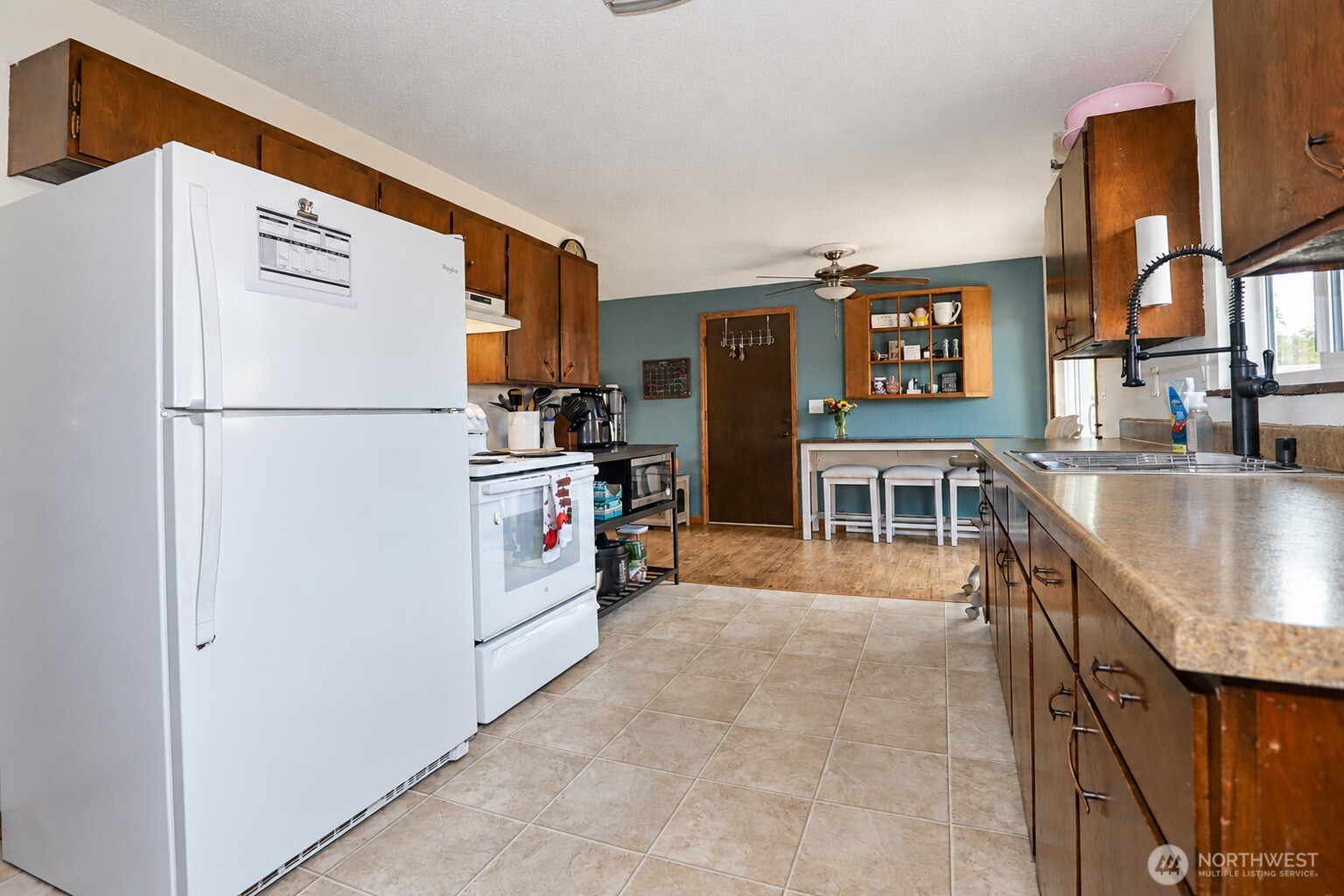 306 J Street Property Photo 6