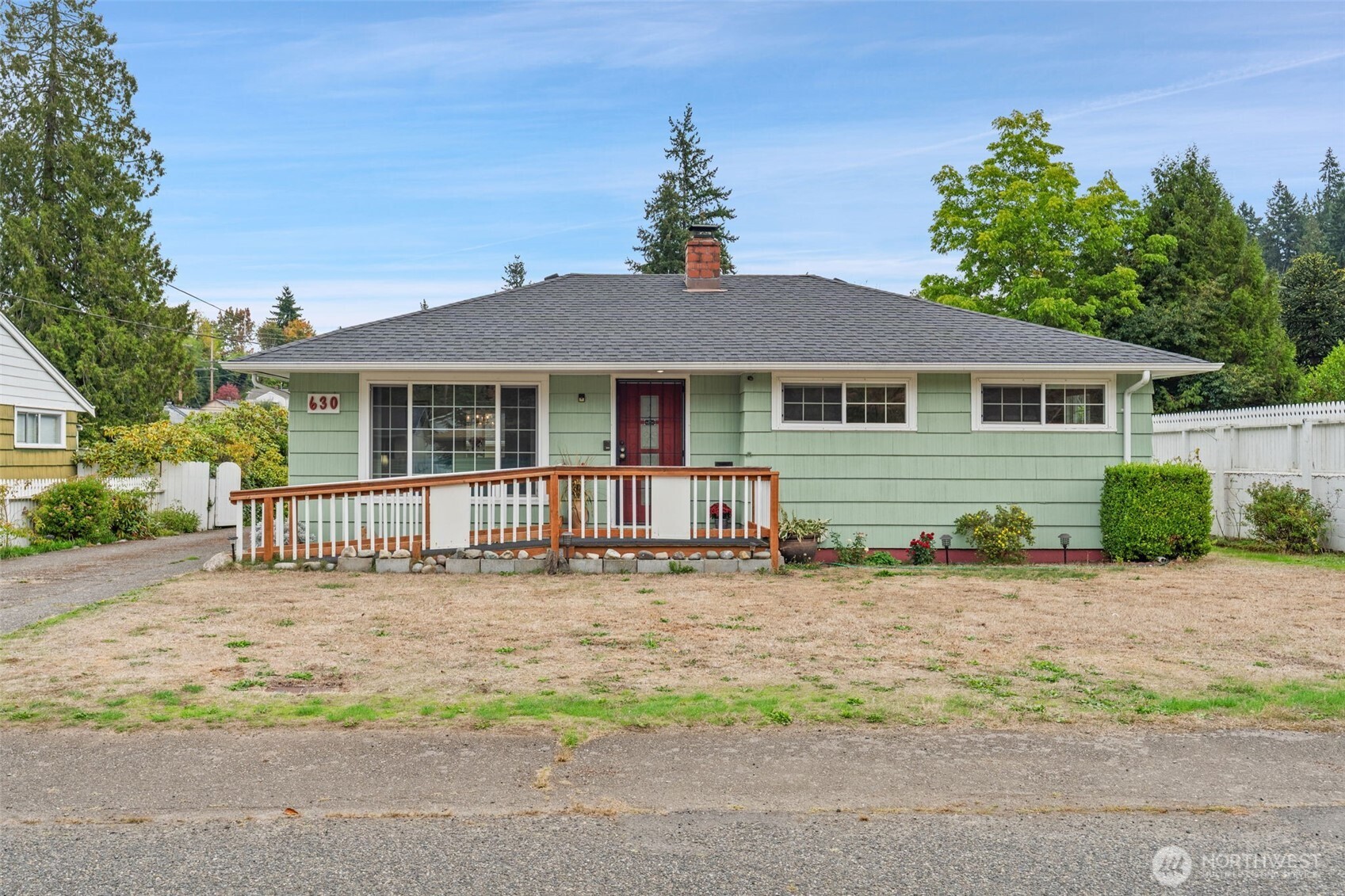 630 N Constitution Avenue Property Photo 1