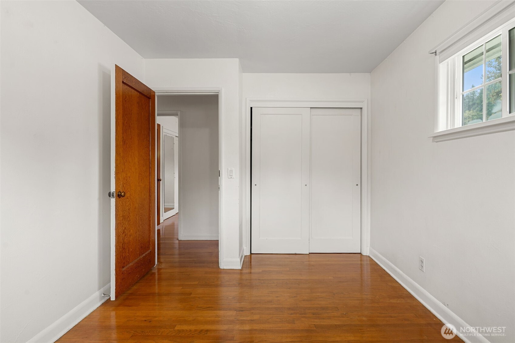 630 N Constitution Avenue Property Photo 18
