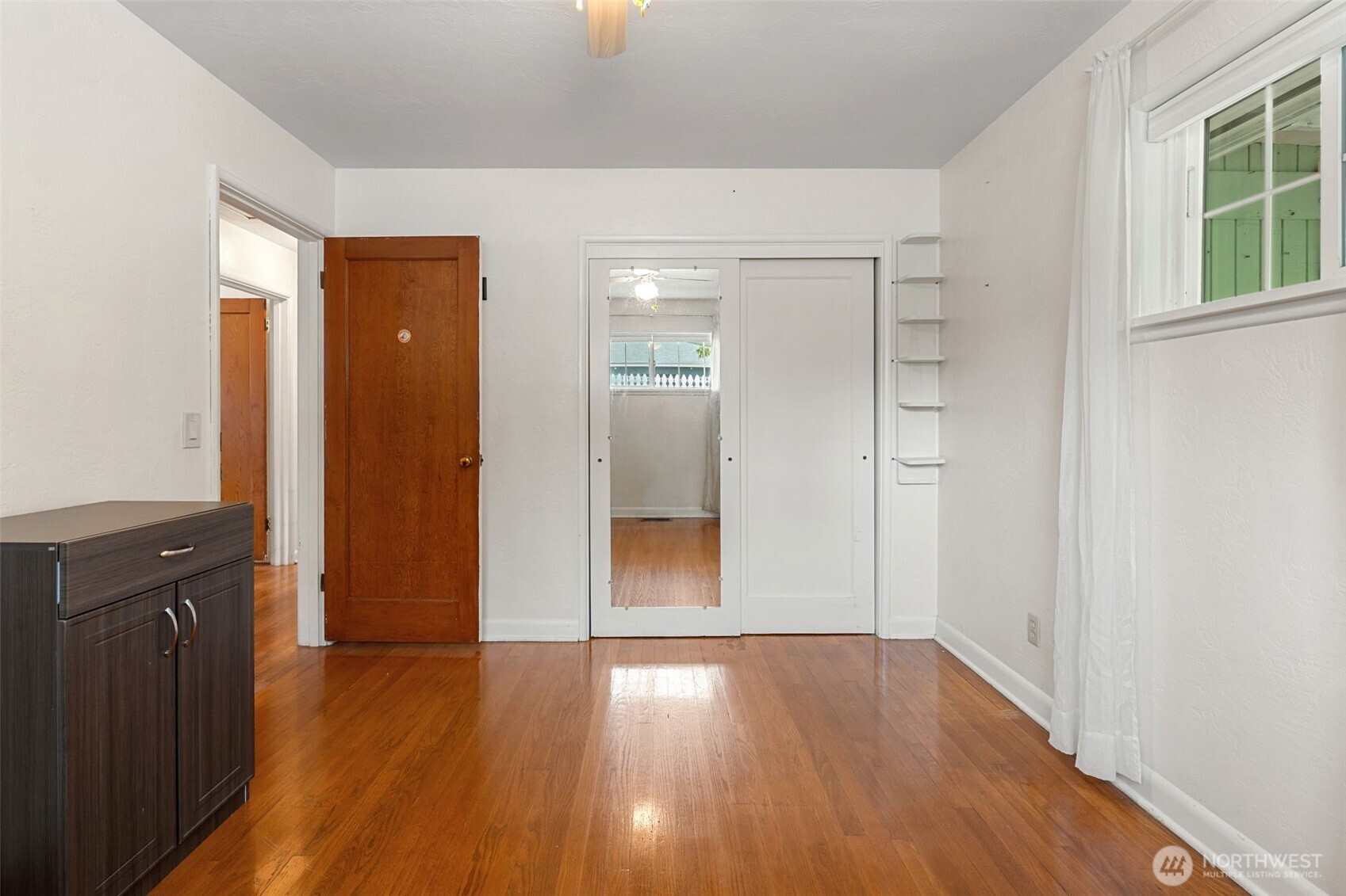 630 N Constitution Avenue Property Photo 19