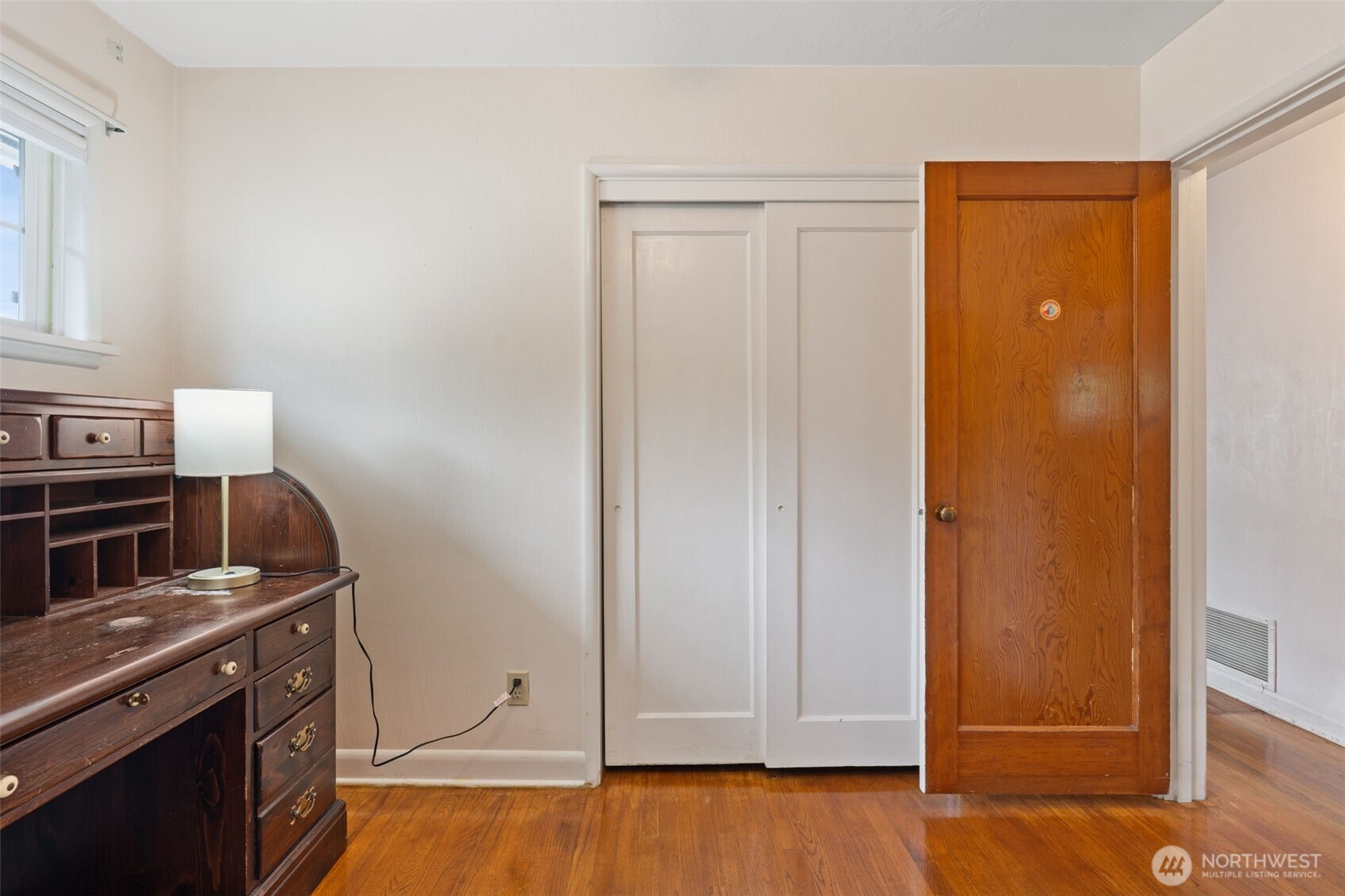 630 N Constitution Avenue Property Photo 20