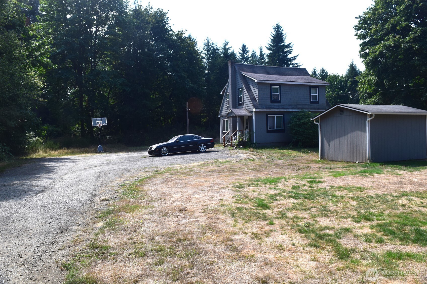 2437 73rd Avenue Property Photo 7