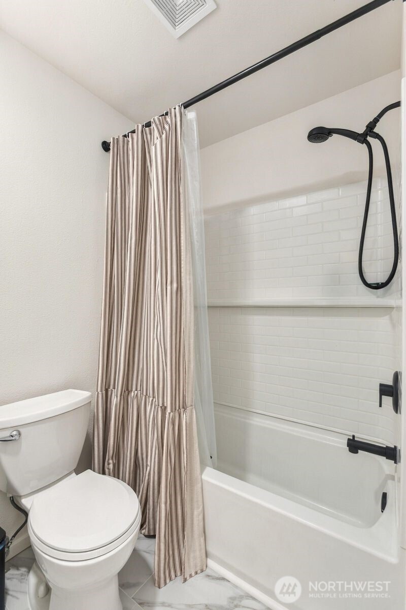 12507 63rd Avenue Property Photo 20
