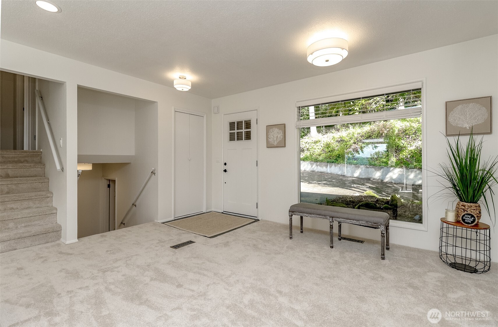 1921 Se Oakview Drive Property Photo 8