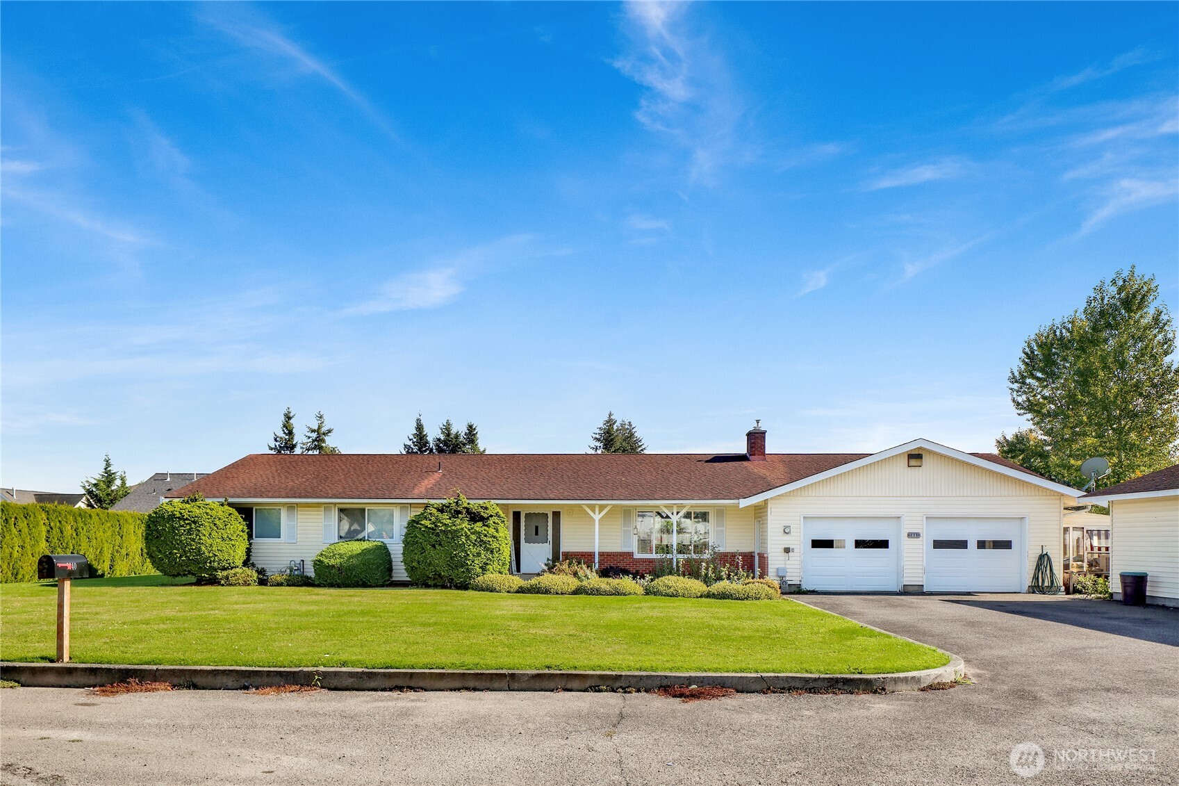 1440 Sumas Avenue Property Photo 1