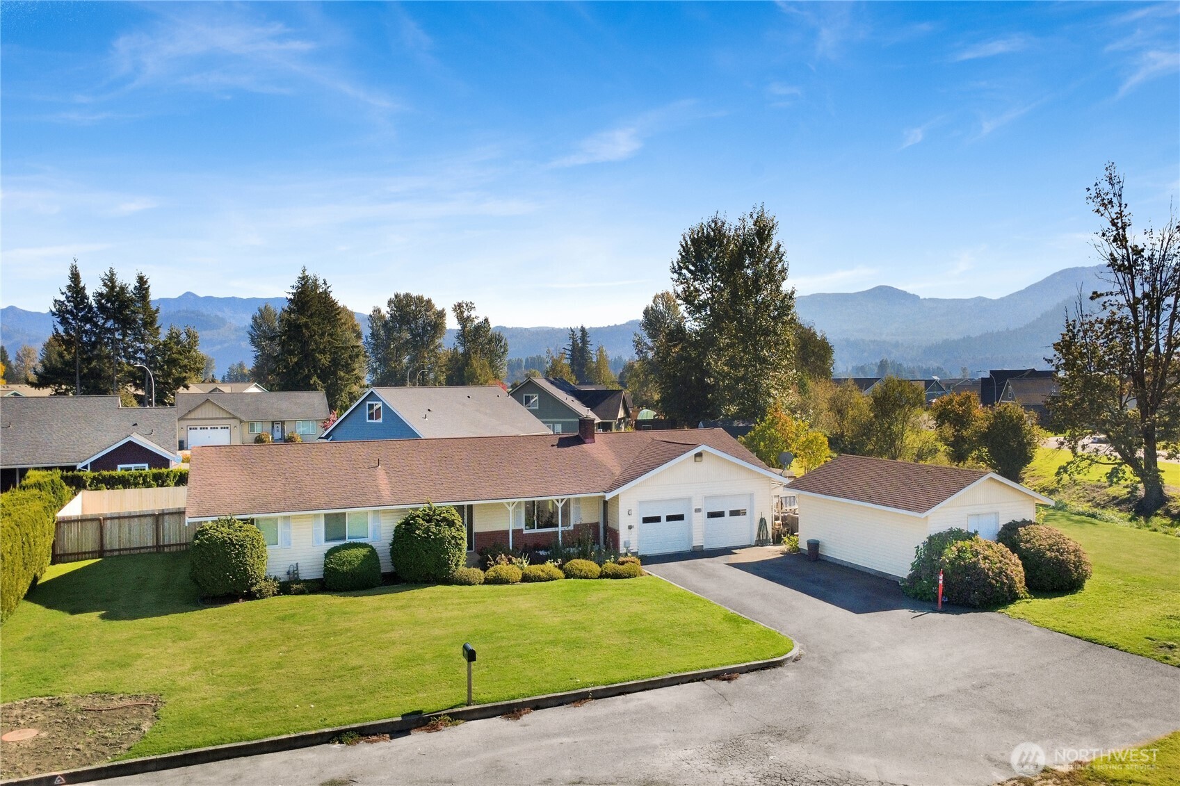 1440 Sumas Avenue Property Photo 2