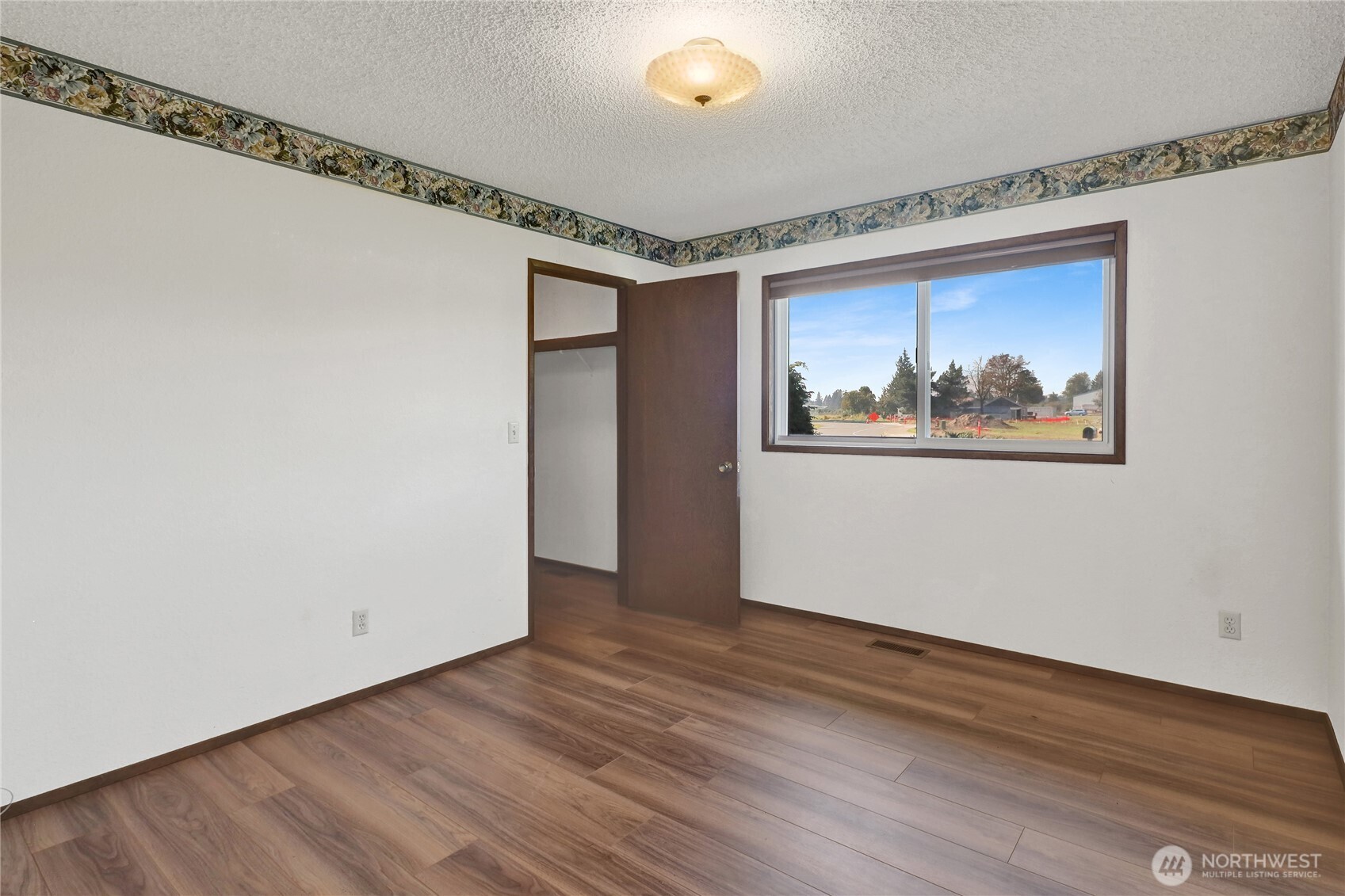 1440 Sumas Avenue Property Photo 29