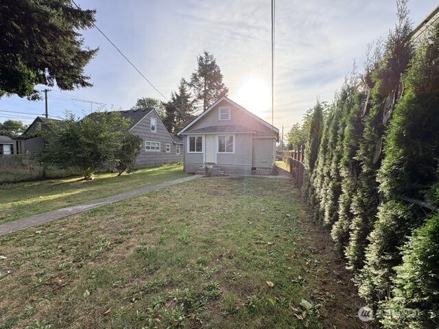 289 19th Avenue Property Photo 15