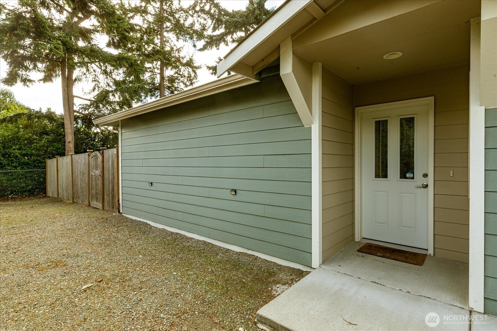 1669 Sw Stremler Drive Property Photo 3