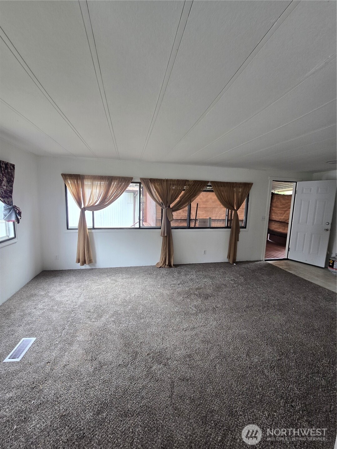 5705 Littlerock Road 19 Property Photo 3