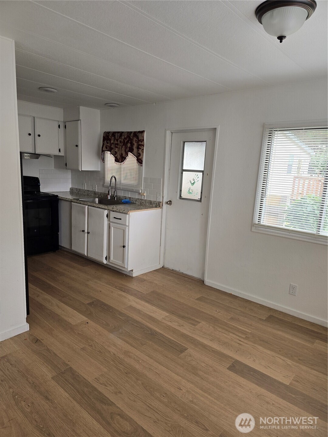 5705 Littlerock Road 19 Property Photo 6