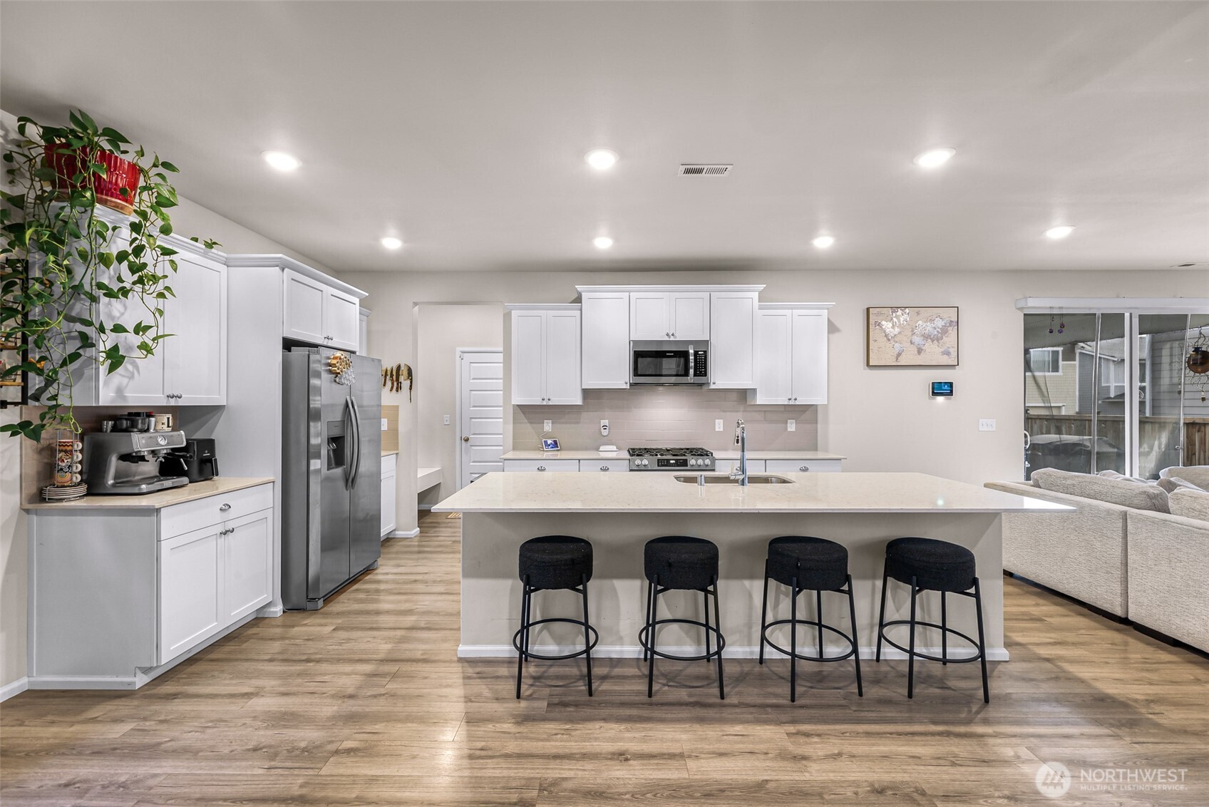 1606 12th Place Property Photo 12