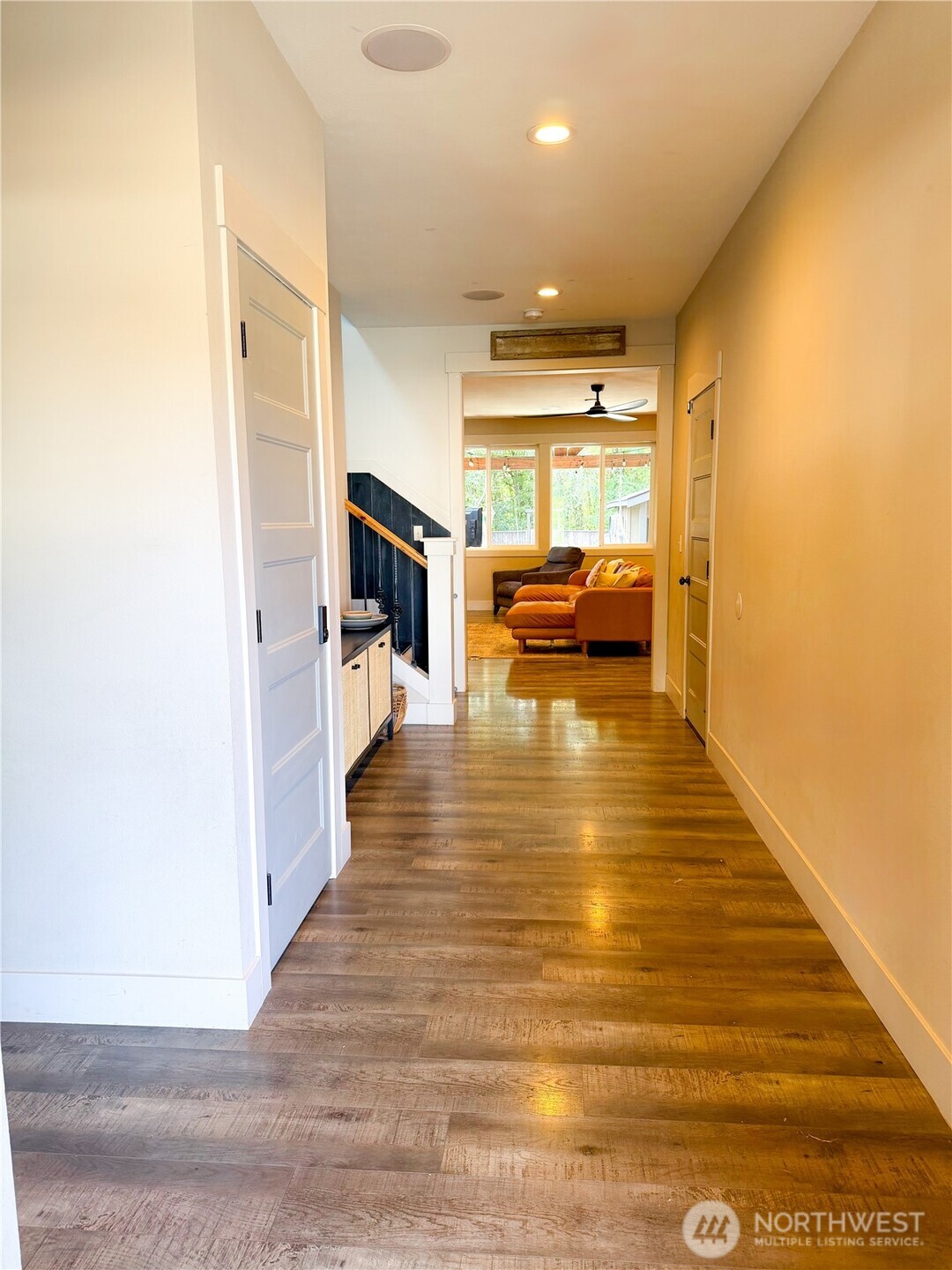 255 Parkside Loop Property Photo 2