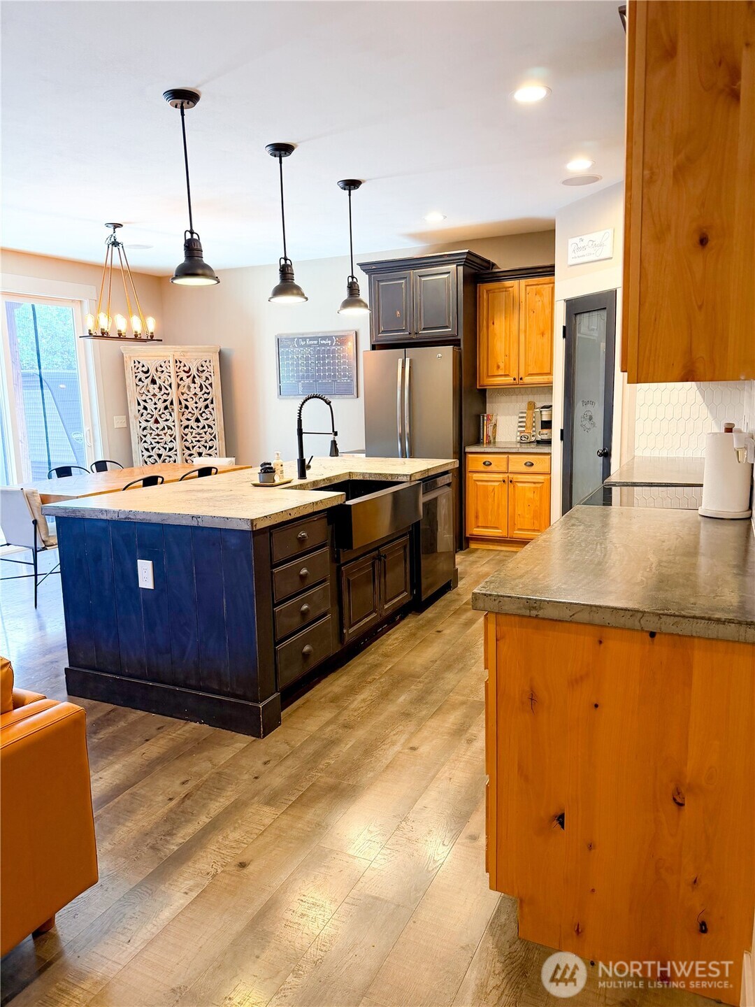 255 Parkside Loop Property Photo 5