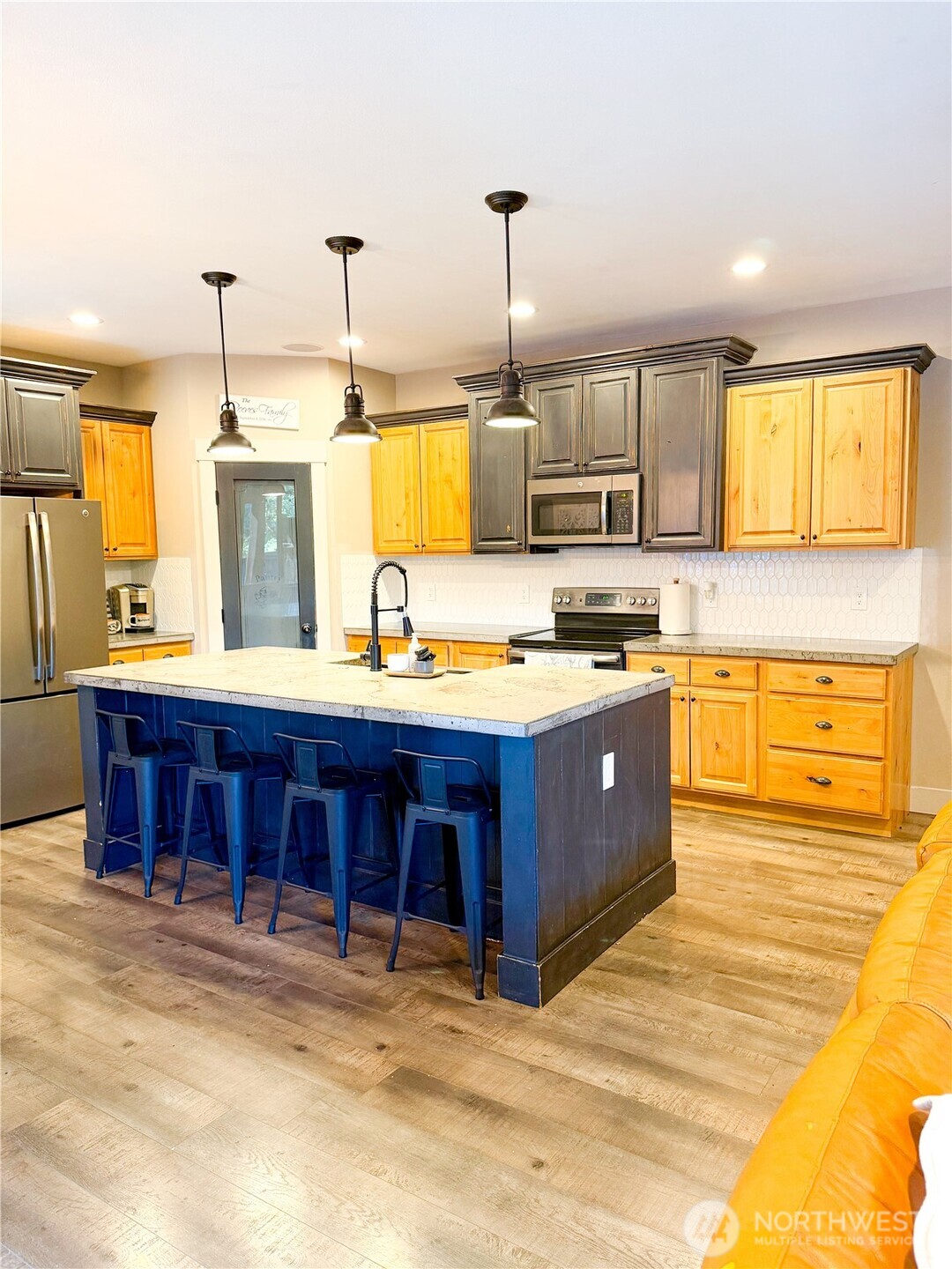 255 Parkside Loop Property Photo 7