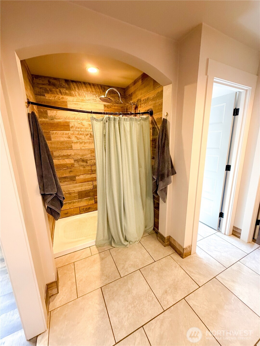 255 Parkside Loop Property Photo 20