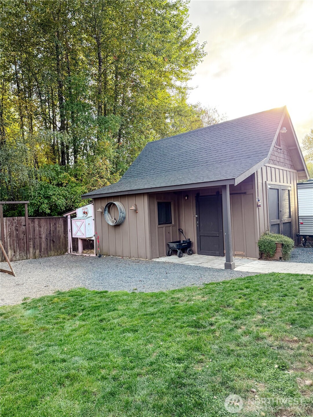 255 Parkside Loop Property Photo 27