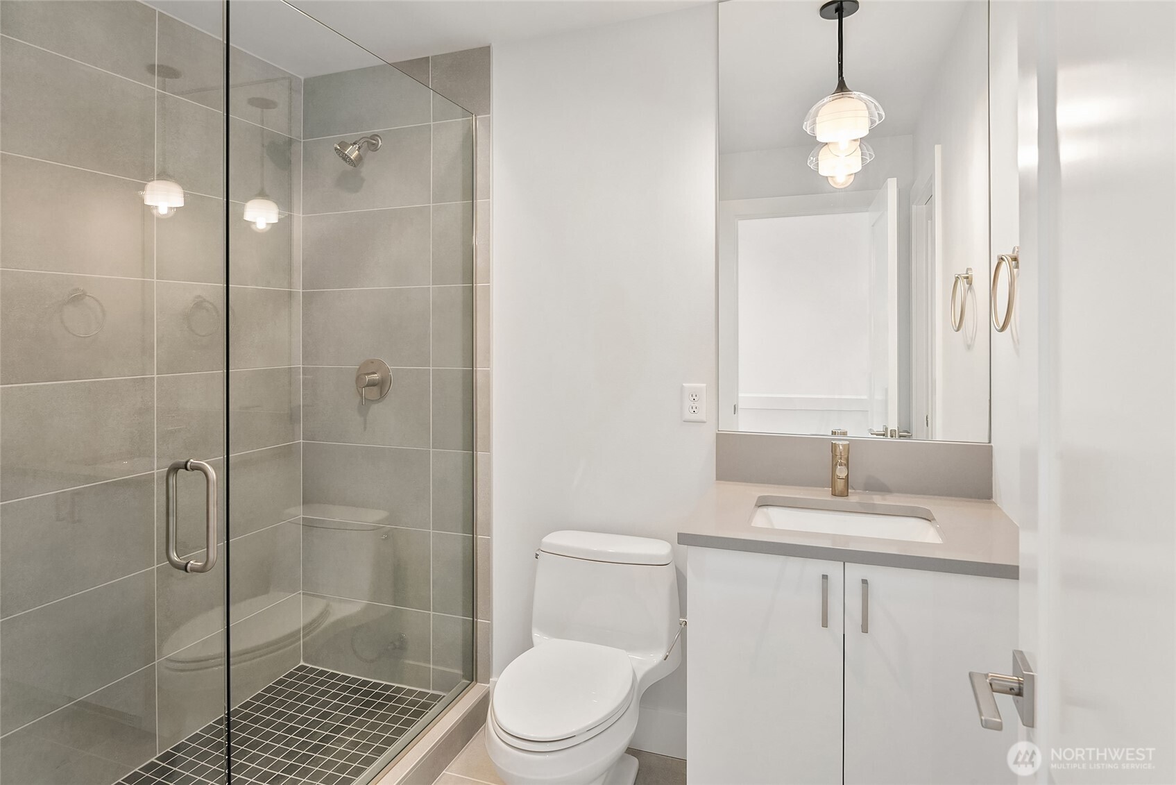 311 4th Avenue Property Photo 15