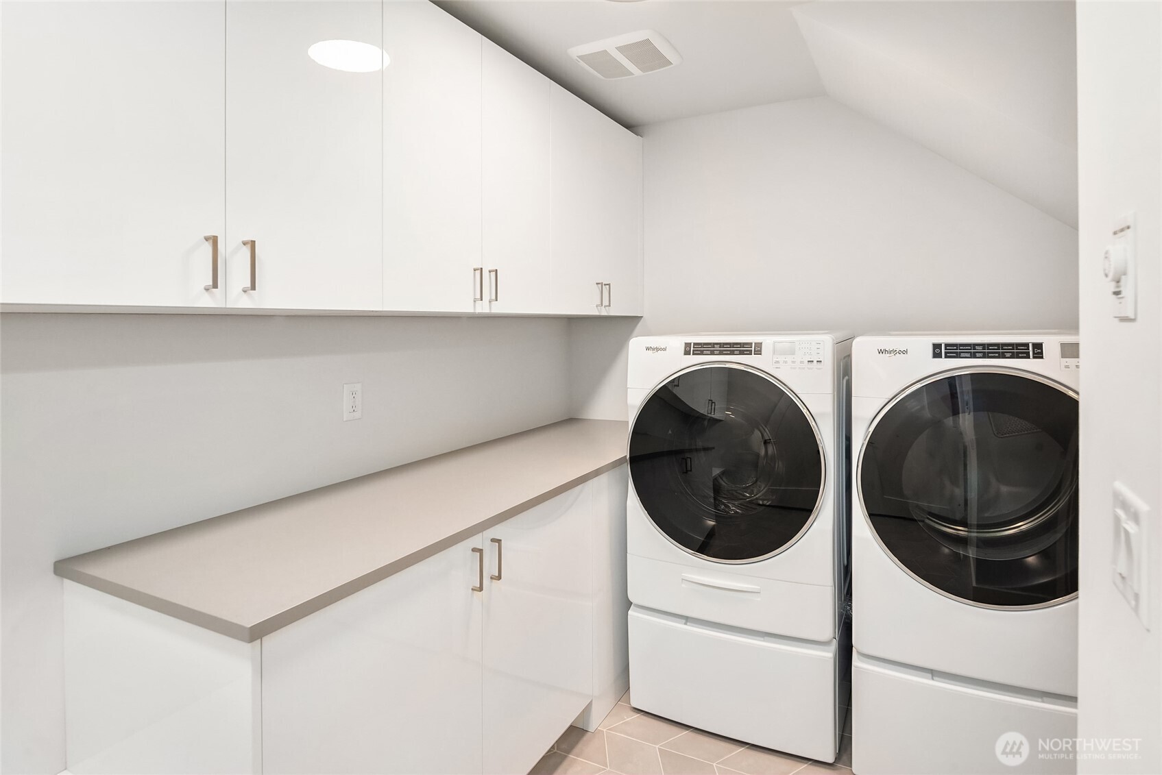 311 4th Avenue Property Photo 19