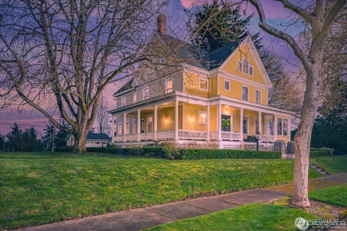 4200 Washington Avenue Property Photo 1
