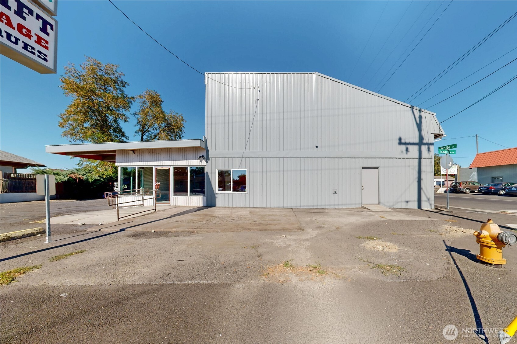 1439 Isaacs Avenue Property Photo 1