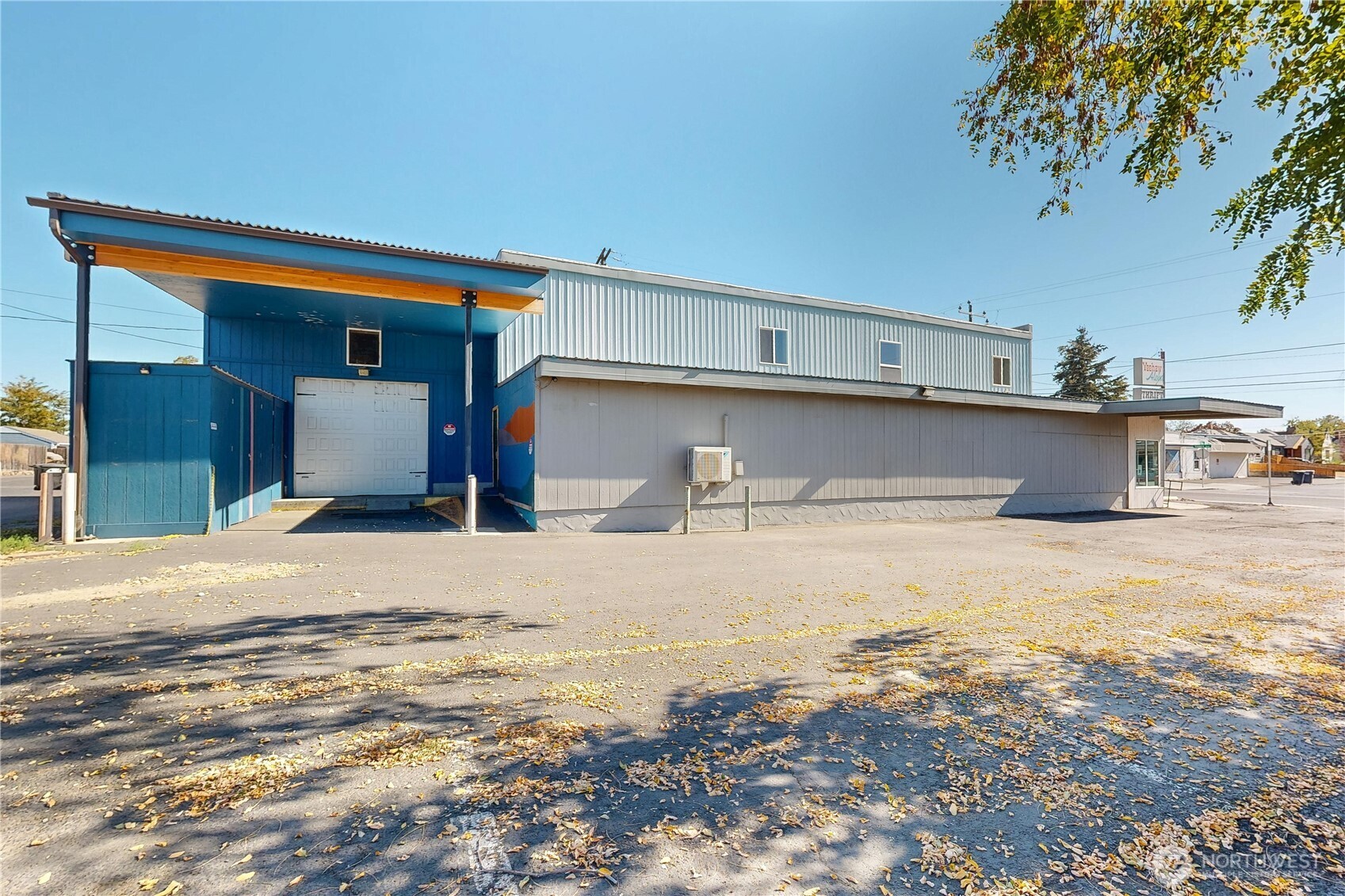 1439 Isaacs Avenue Property Photo 38