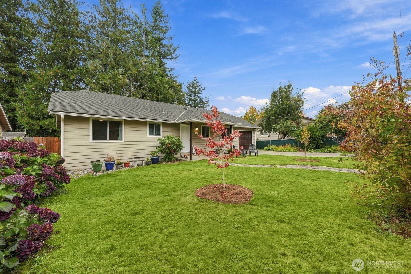 213 3rd Street Property Photo 3