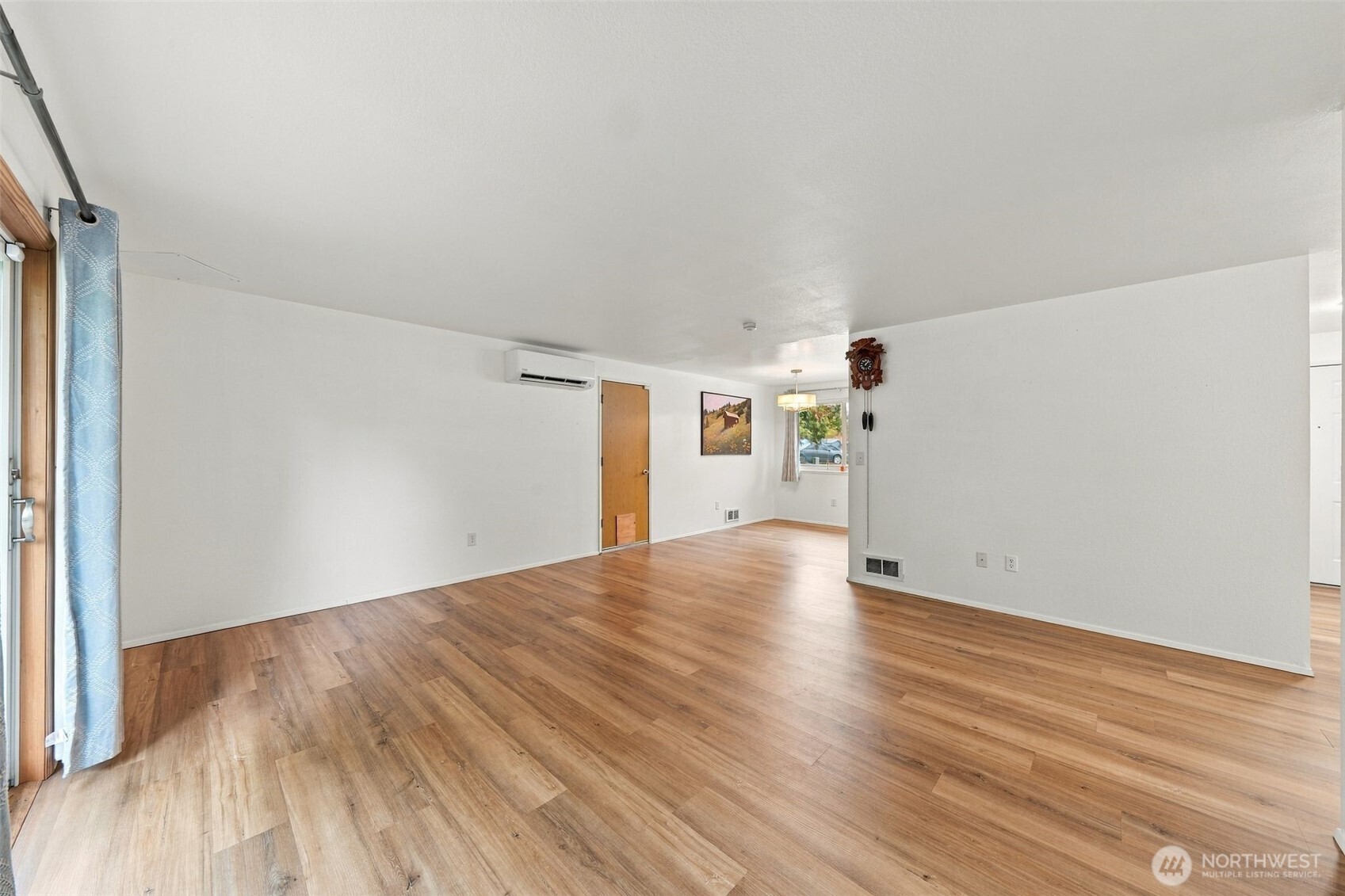 213 3rd Street Property Photo 13