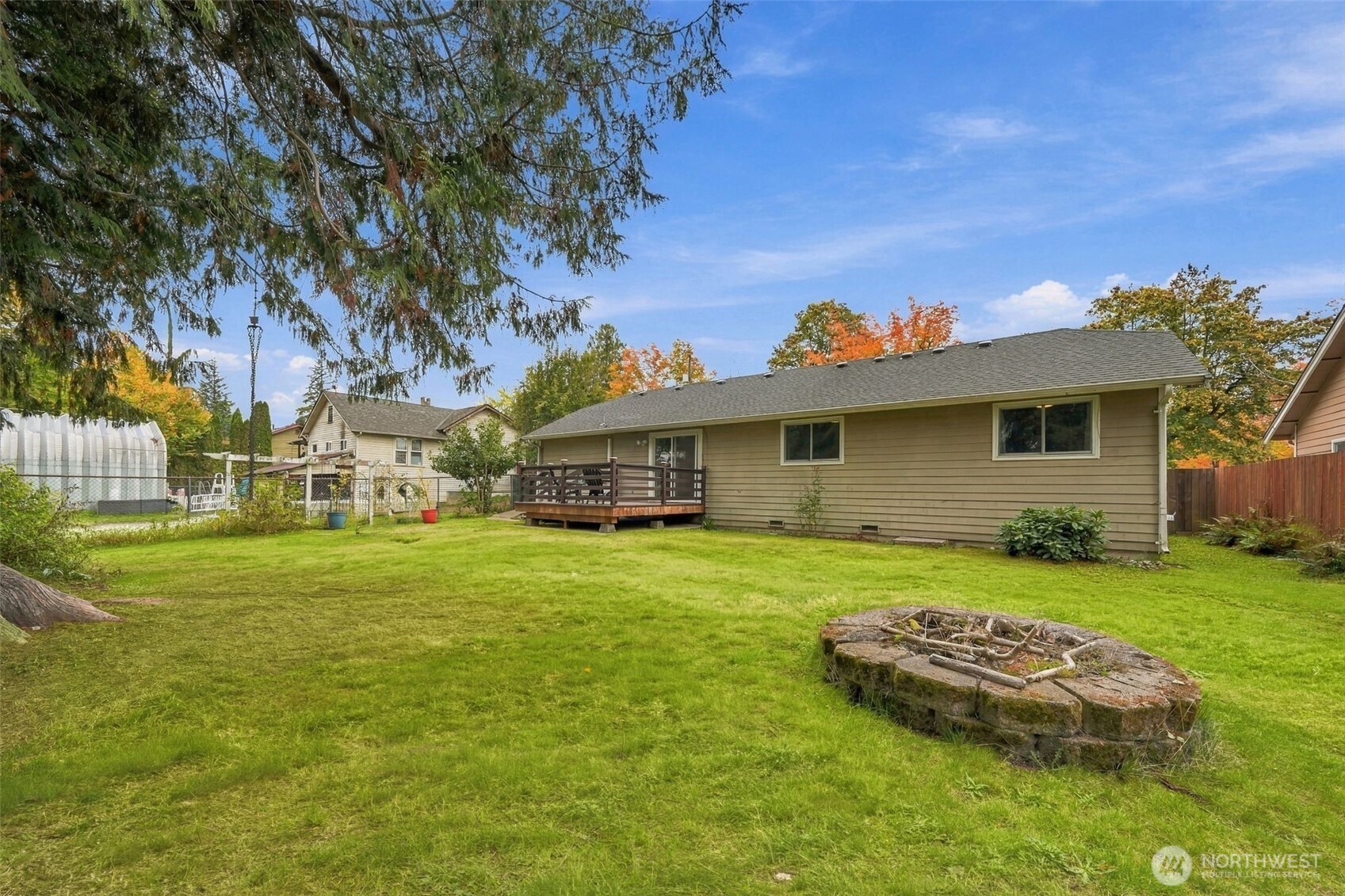 213 3rd Street Property Photo 29