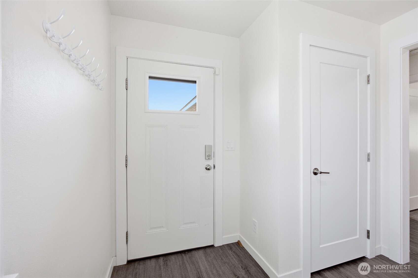123 E 9th Avenue 8 Property Photo 7
