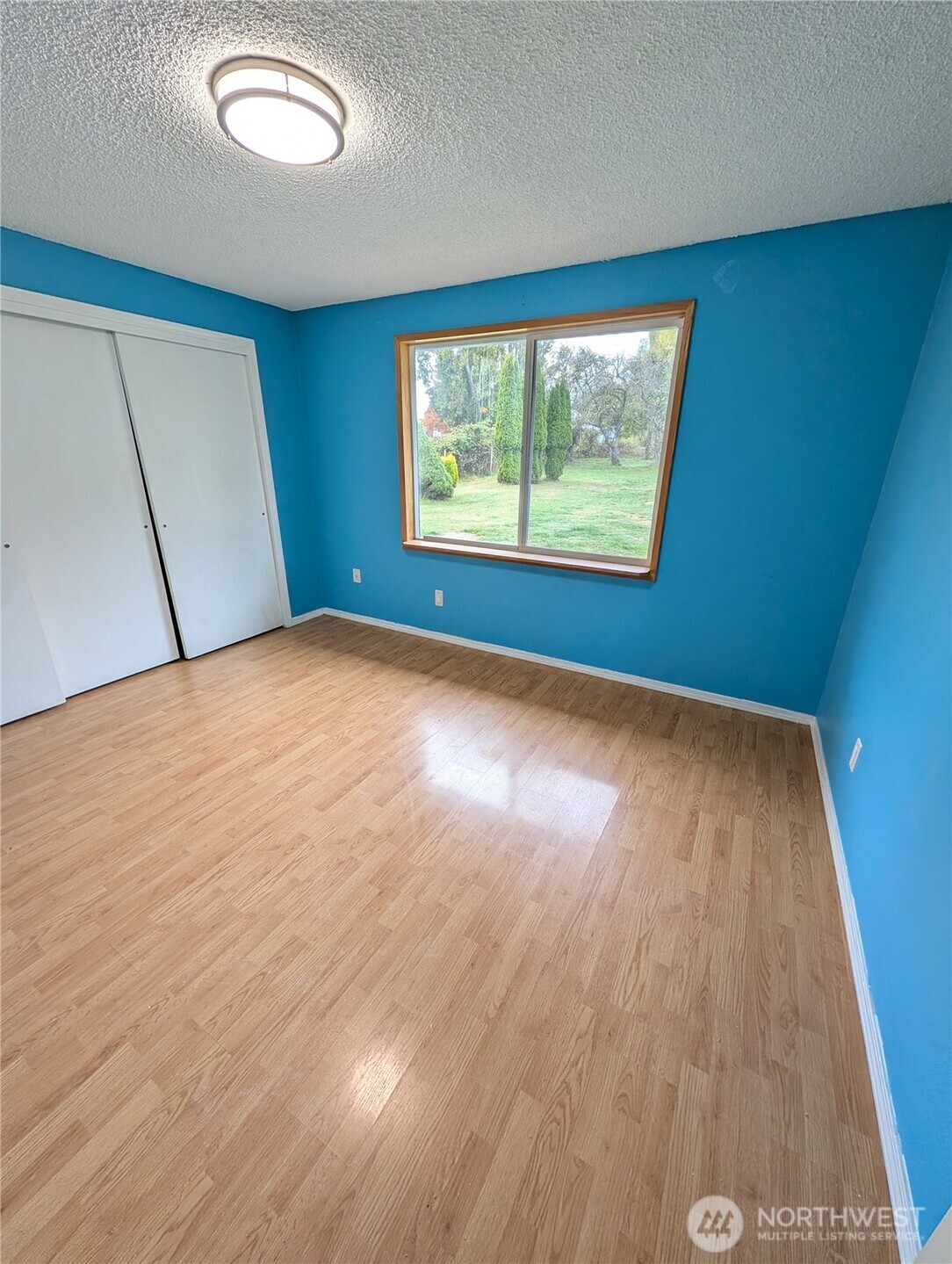 2744 Mountain View Road B Property Photo 9