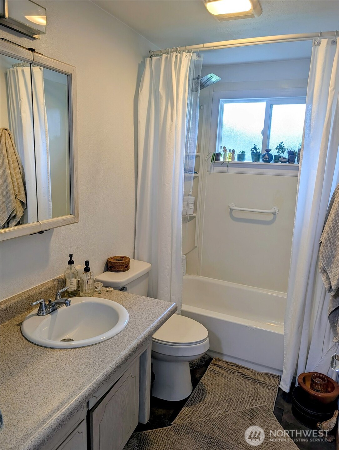 2744 Mountain View Road B Property Photo 25