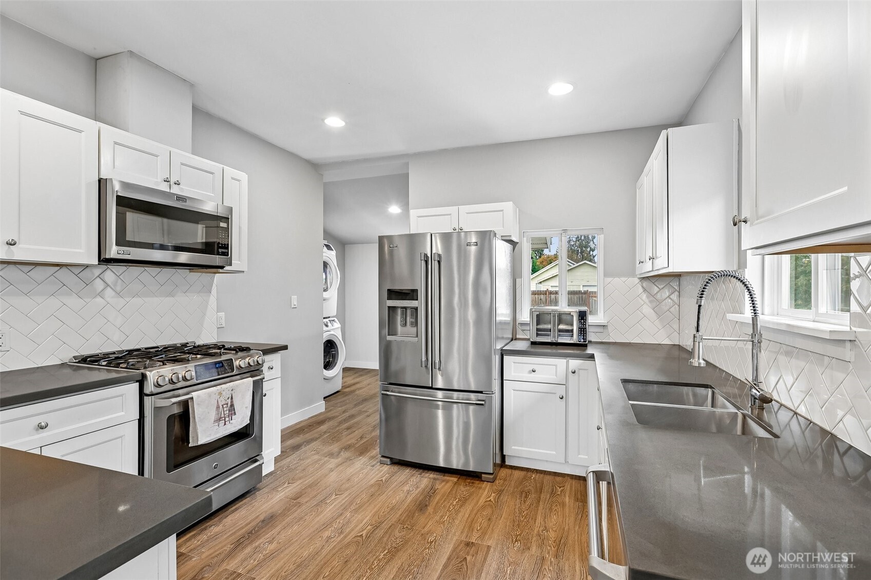 3005 Victor Place Property Photo 13