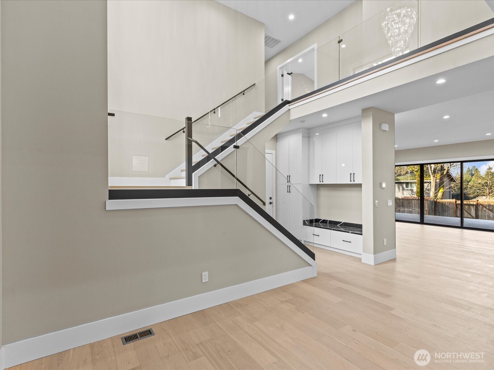 20921 1st Place Property Photo 21