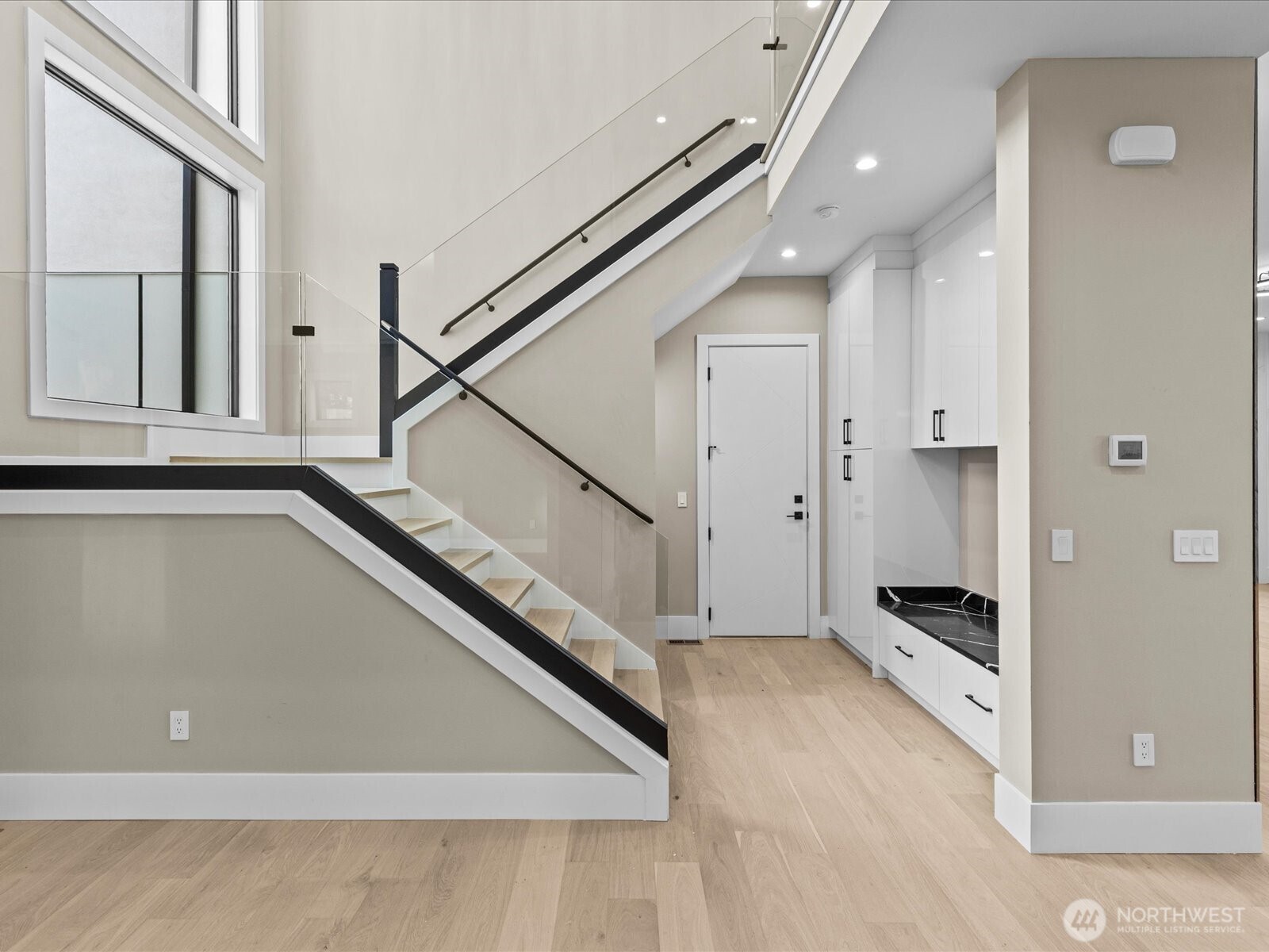 20921 1st Place Property Photo 31
