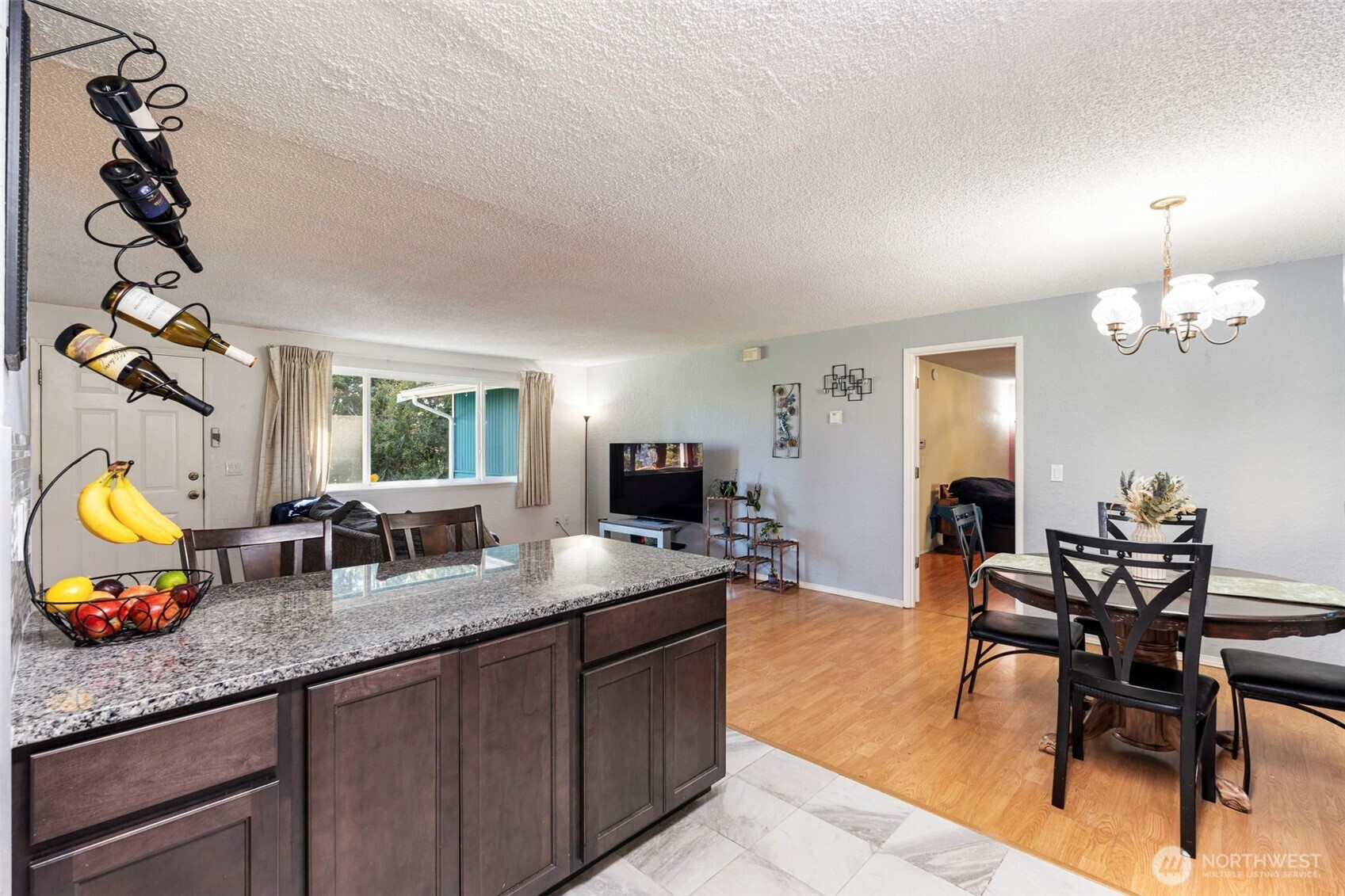 31 Ne Rainbow Place Property Photo 15