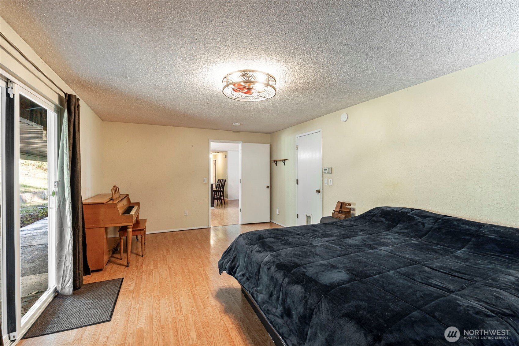 31 Ne Rainbow Place Property Photo 18