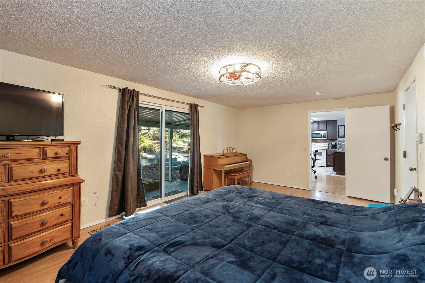 31 Ne Rainbow Place Property Photo 19