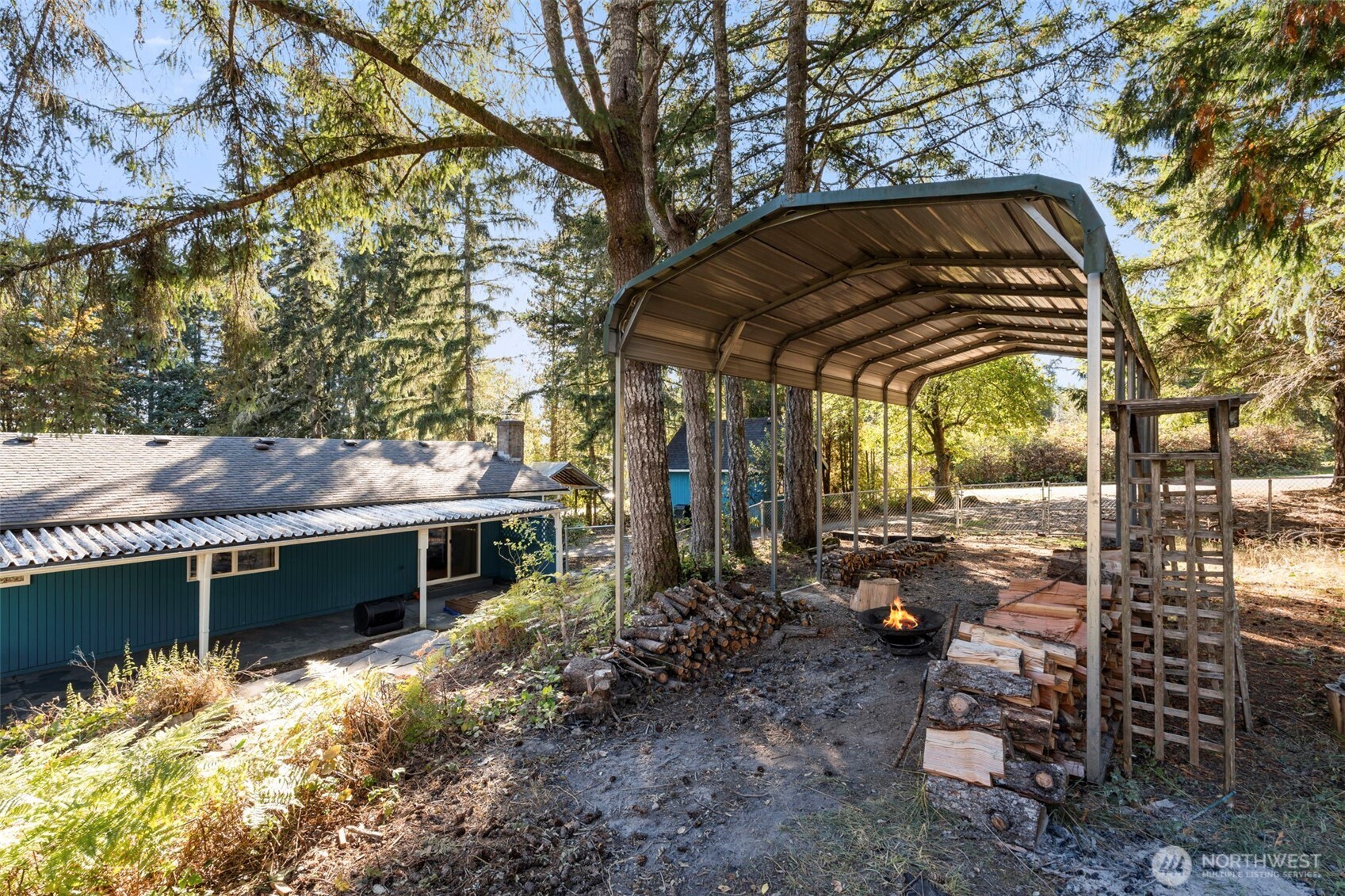 31 Ne Rainbow Place Property Photo 29