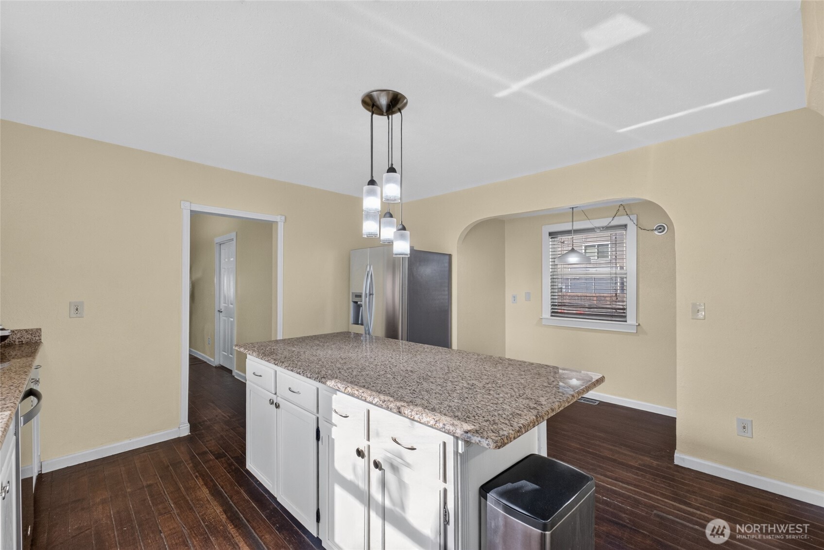 617 N Fife Street Property Photo 13