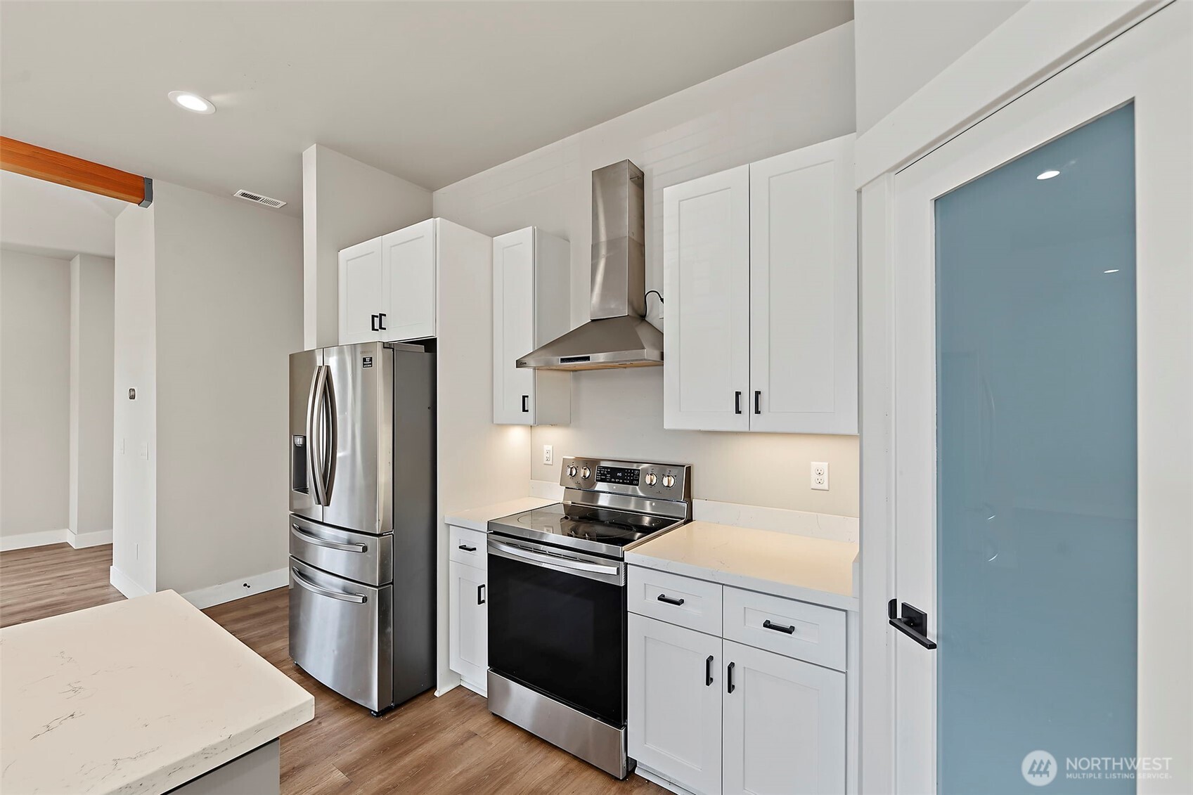 9917 Mckinley Avenue Property Photo 16