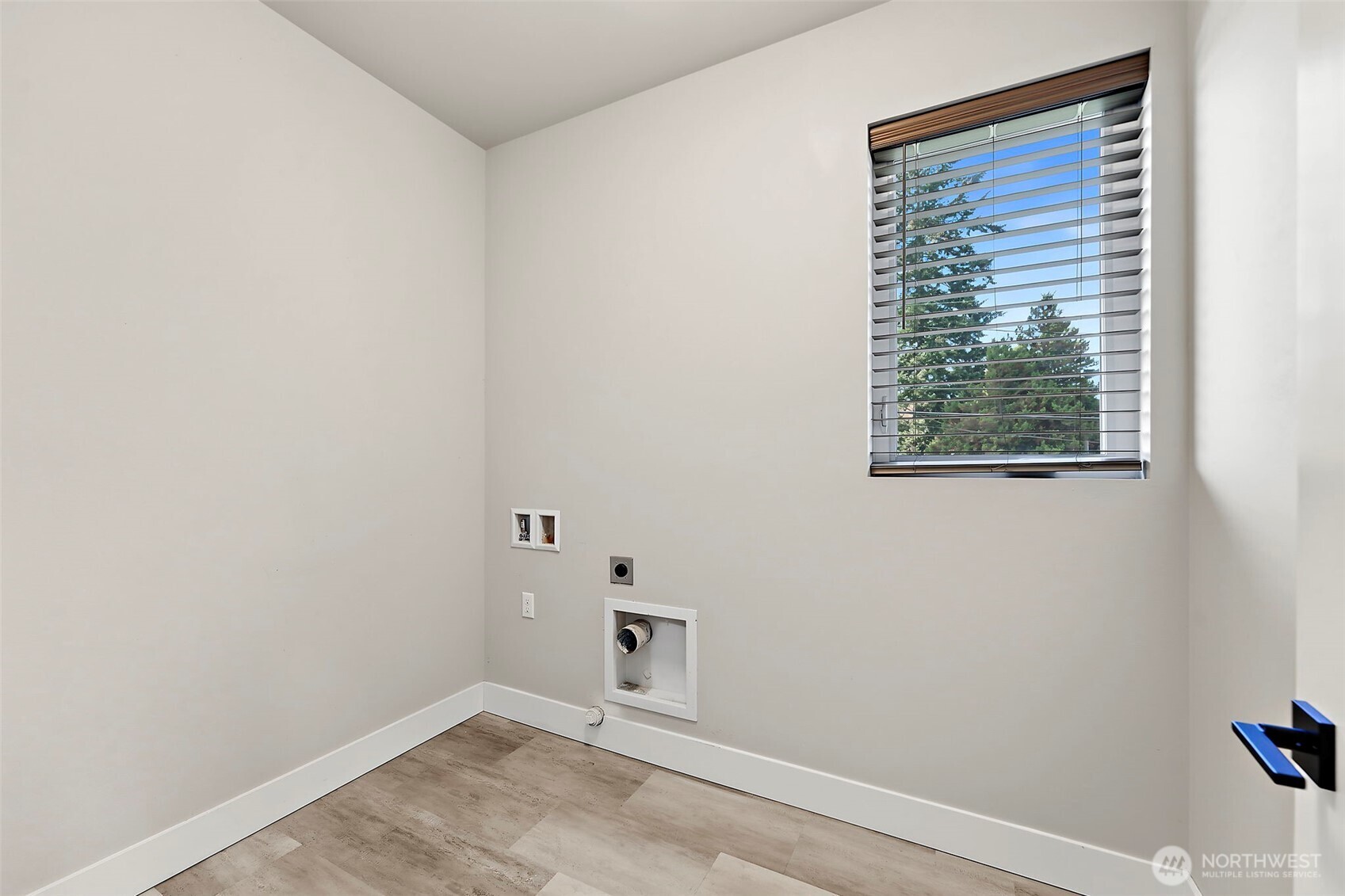 9917 Mckinley Avenue Property Photo 22